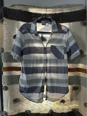 Columbia Sportswear Striped Button-Down Shirt | Size Medium | Good Condition